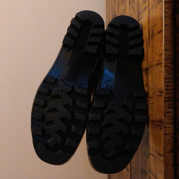 Henry Ferrera Rain Boots - Picture 2 of 6